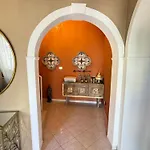 Panorama - Adults Only Noto
