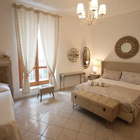 Panorama - Adults Only Noto