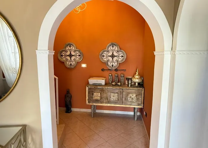 Panorama - Adults Only Noto